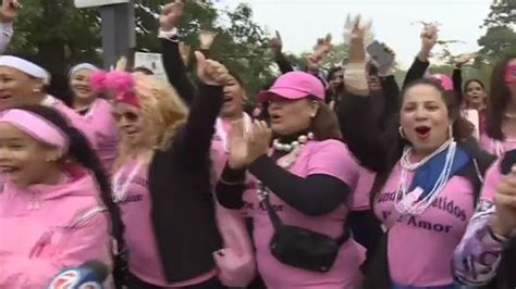 Thousands take part in 31st annual ‘Making Strides Against Breast Cancer’ walk in Boston